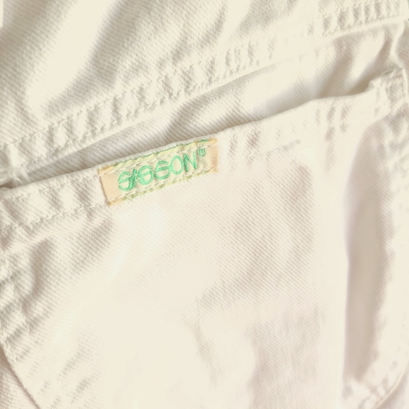 Vintage High-waisted White Denim Shorts - Picture 10 of 11